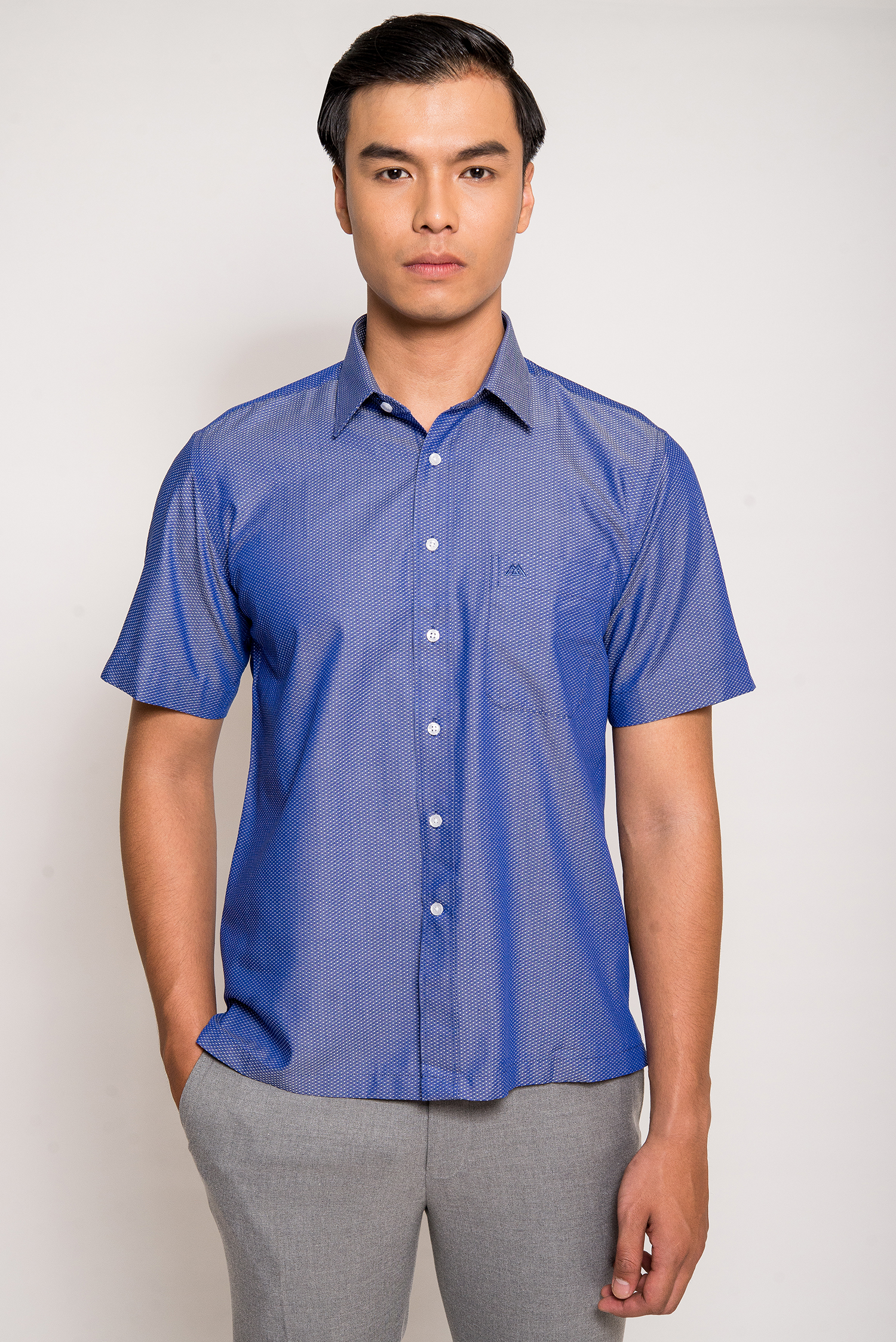 Sơ Mi ngắn tay Casual vạt ngang Xanh đậm chấm bi - HẾT HÀNG