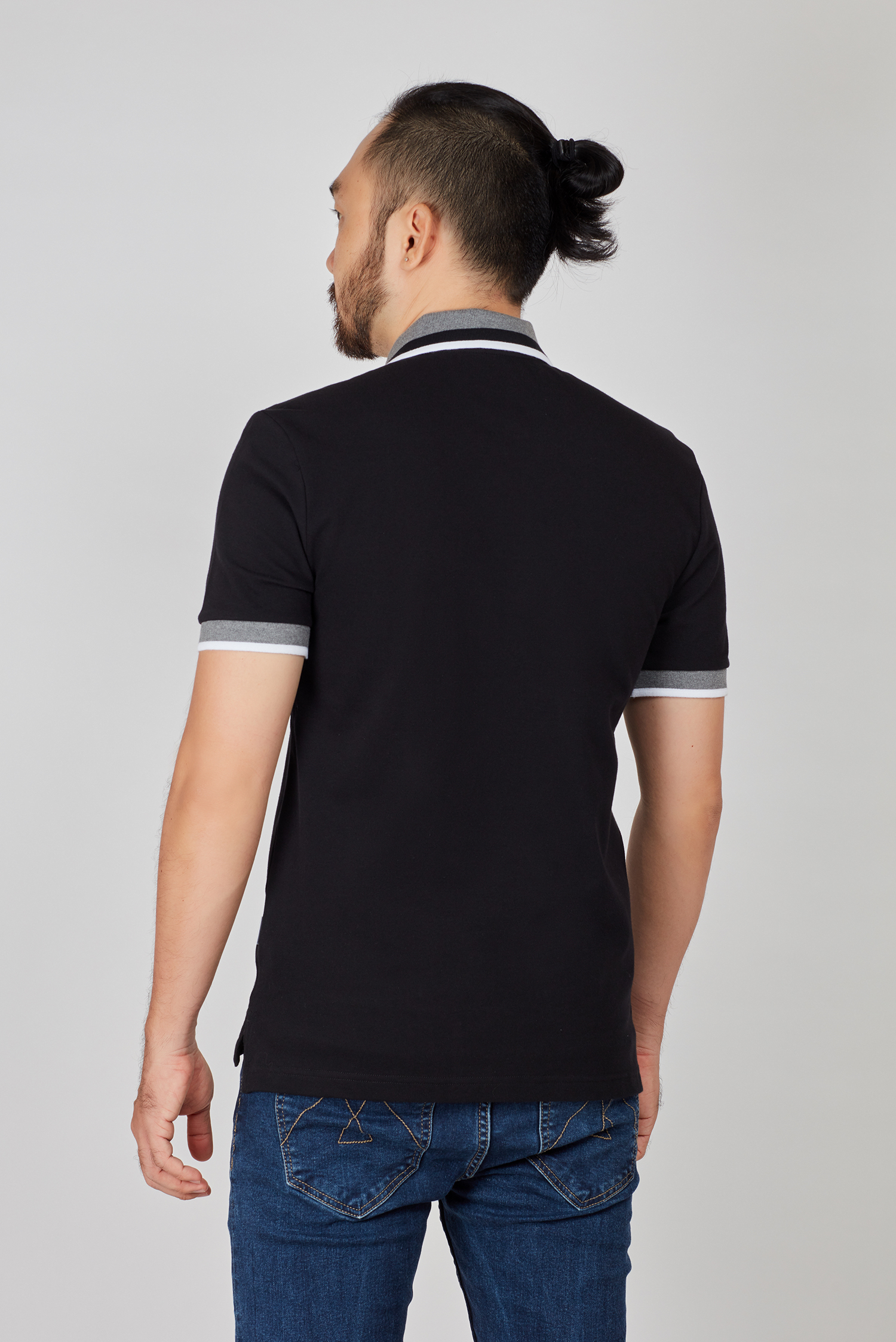 Áo Thun nam - Slim Fit đen trơn - HẾT HÀNG