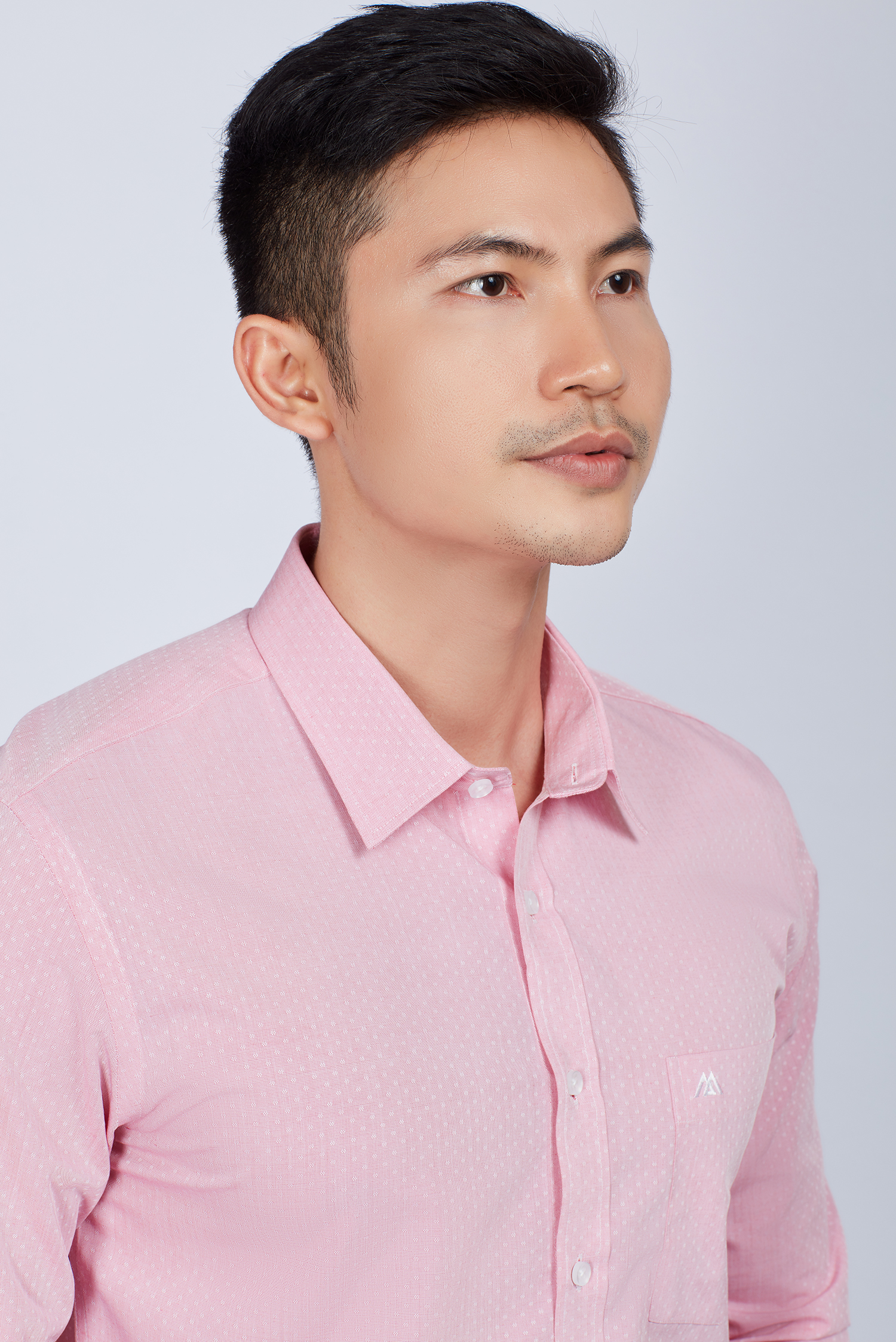 Áo sơ mi nam slim fit dài tay hồng nhẹ chấm bi - HẾT HÀNG