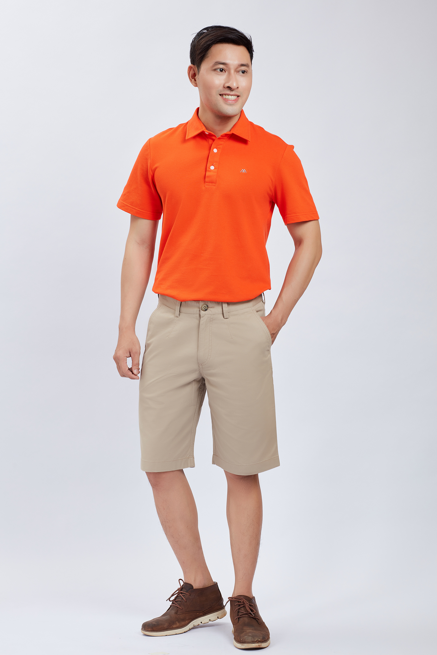 Quần short nam vàng sáng da bò