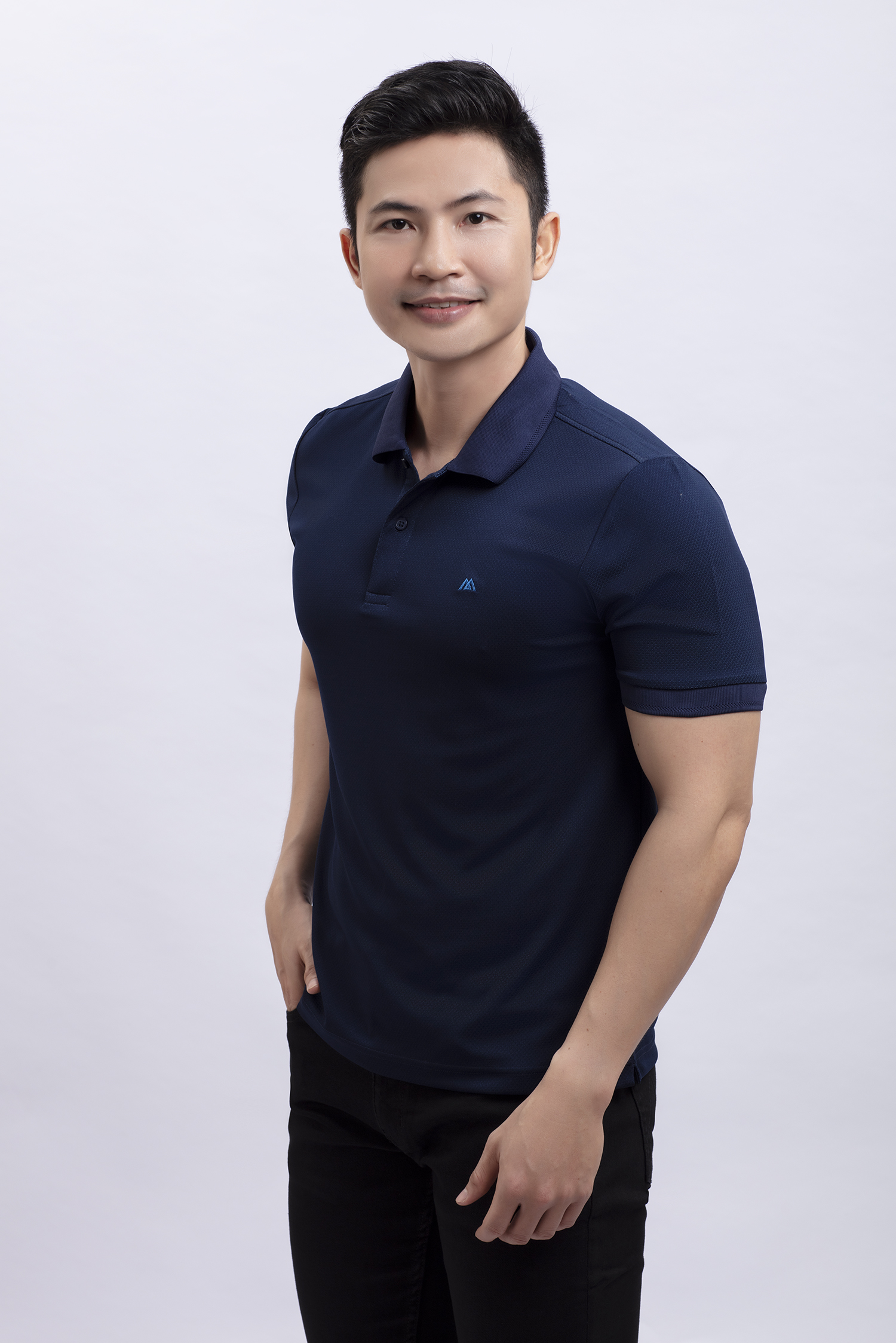 Áo Thun nam Slim Fit ngắn tay xanh đậm - HẾT HÀNG