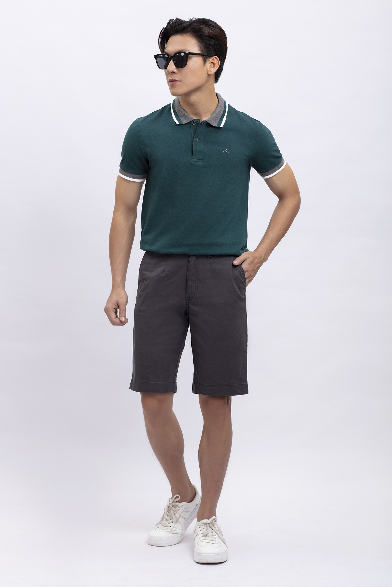 Quần short nam xám đậm trơn