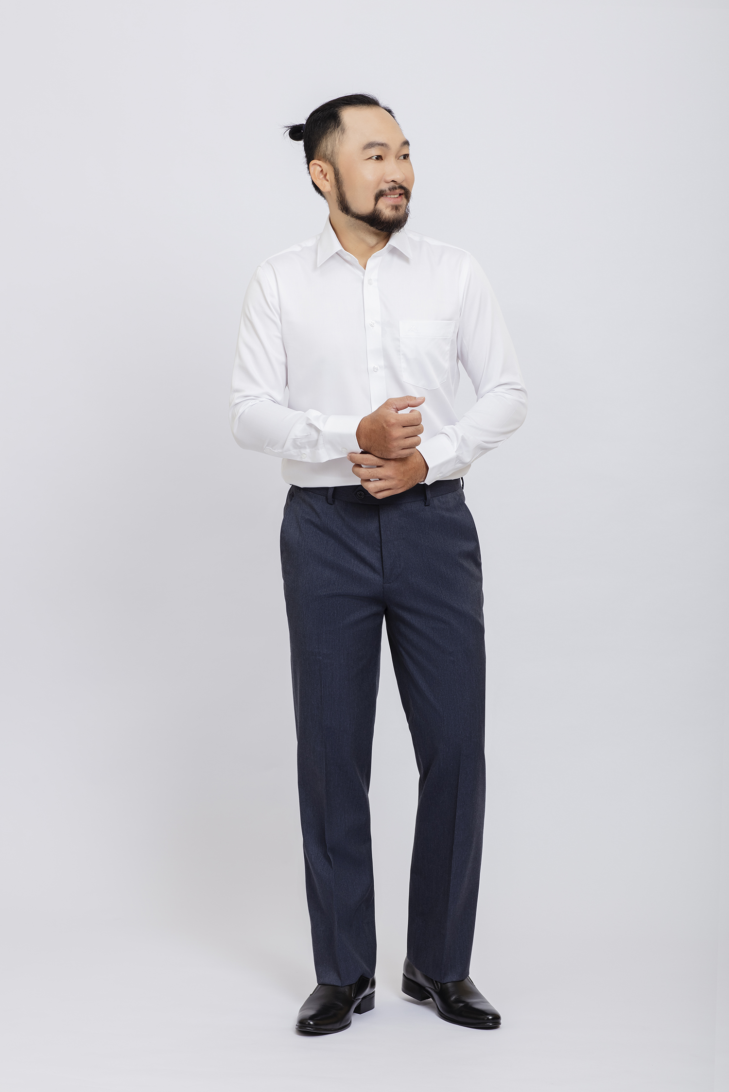 Quần tây nam Classic fit xám đậm