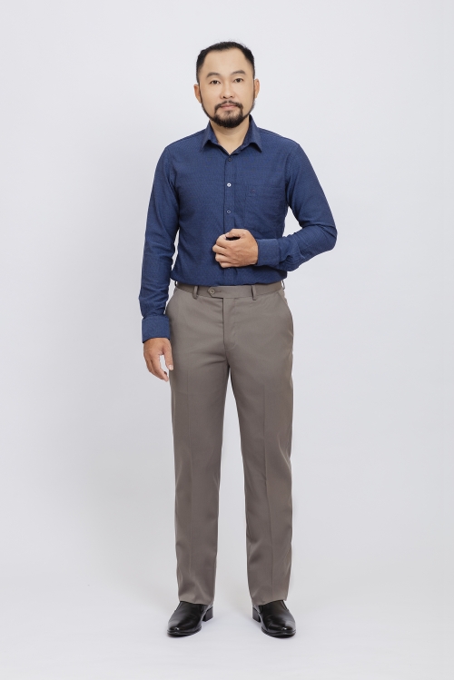 Quần tây nam Classic fit màu nâu nhạt