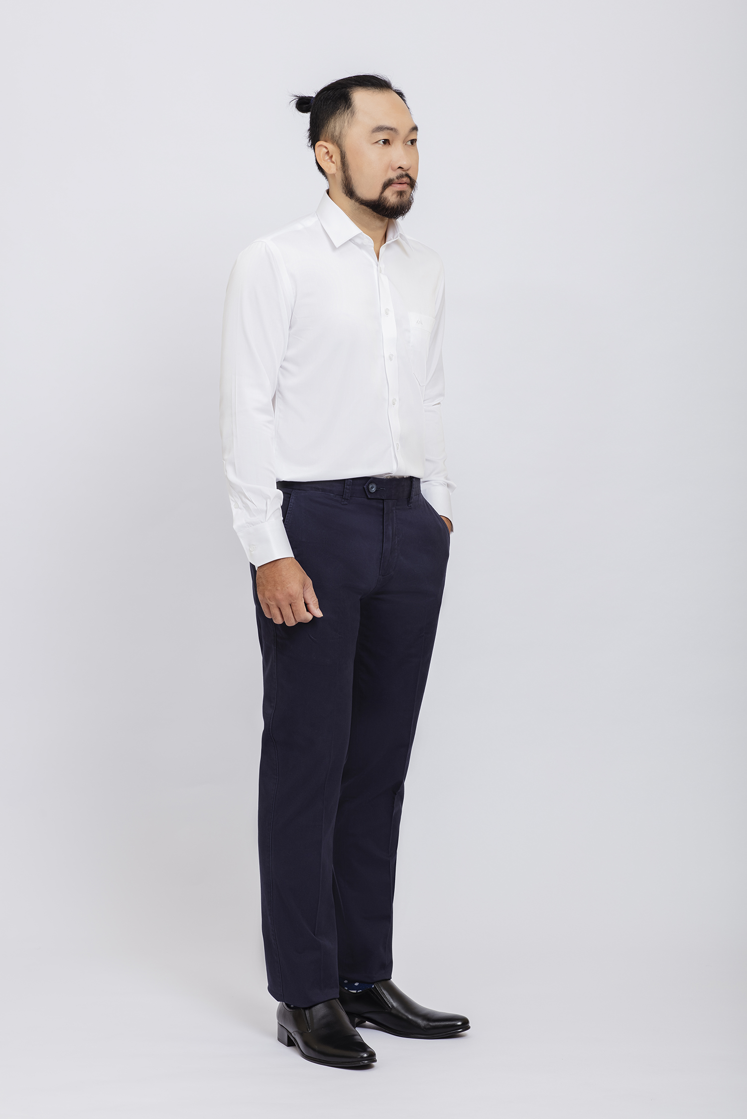 Quần khaki nam slimfit màu xanh đen - HẾT HÀNG