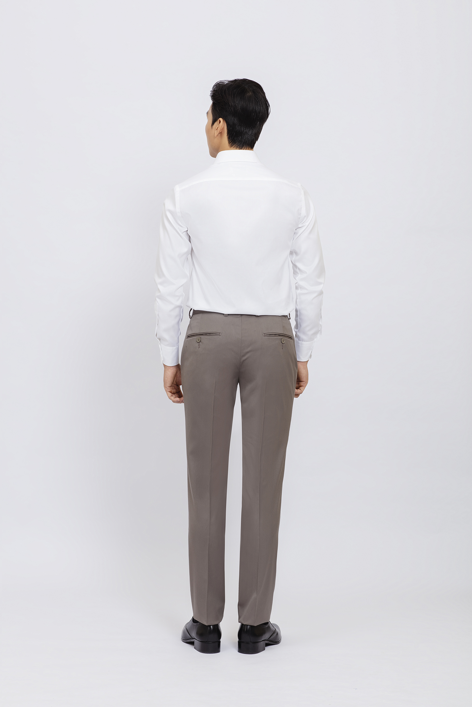 Quần tây nam Slim fit màu nâu nhạt