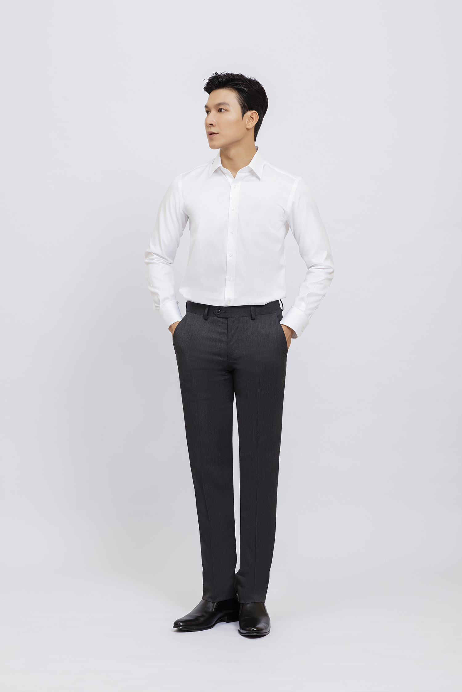 Quần tây nam Slim màu xám đậm, sọc gân nổi cùng màu