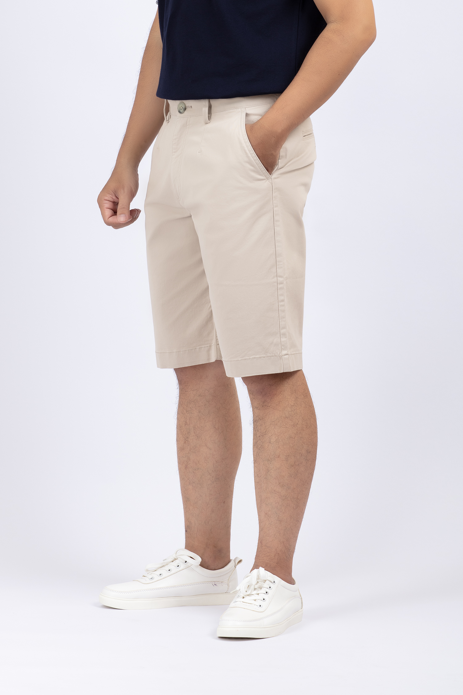 Quần Short nam màu khaki sáng