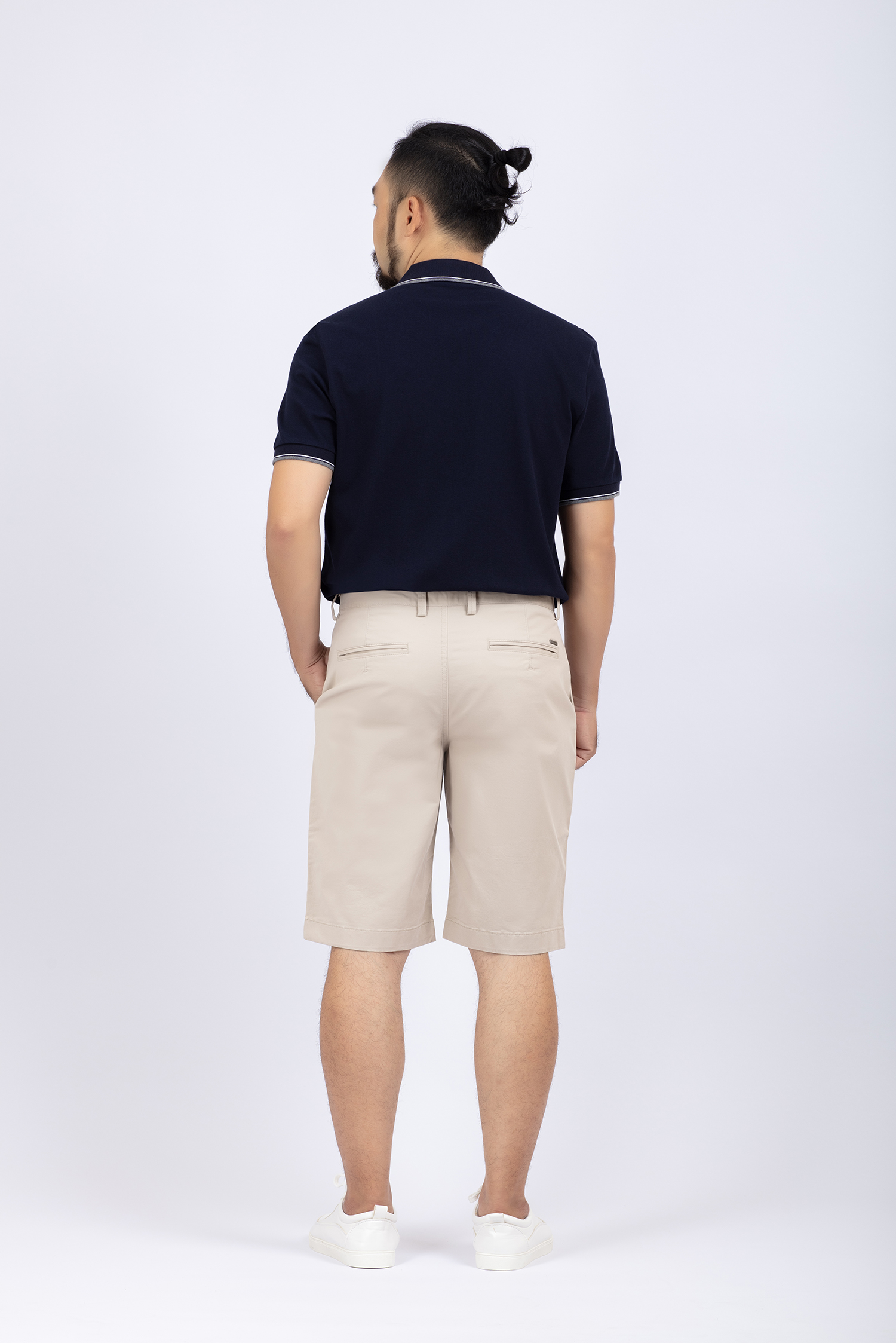 Quần Short nam màu khaki sáng