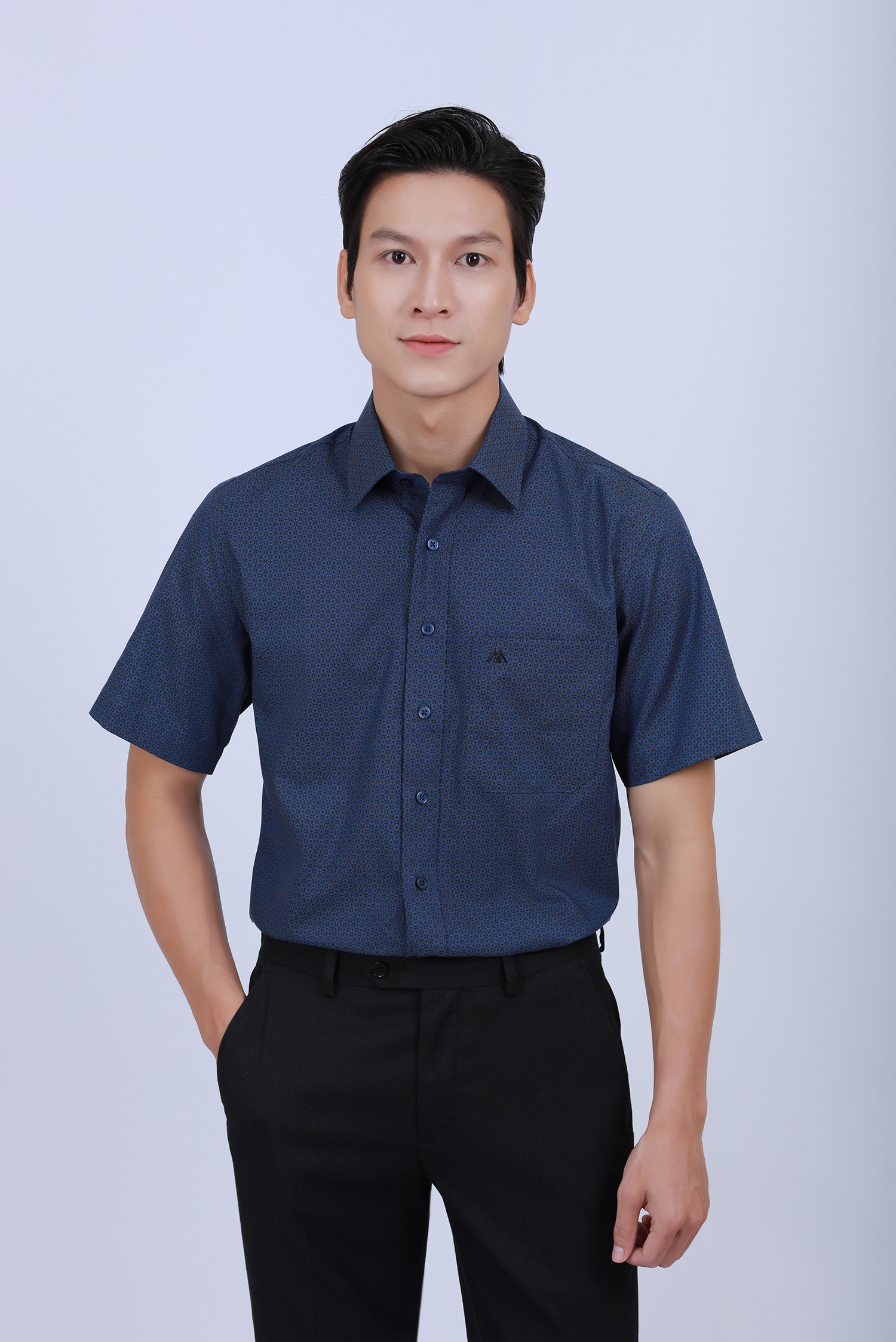 Sơ mi nam ngắn tay - Casual vạt ngang, hoa văn xanh dương
