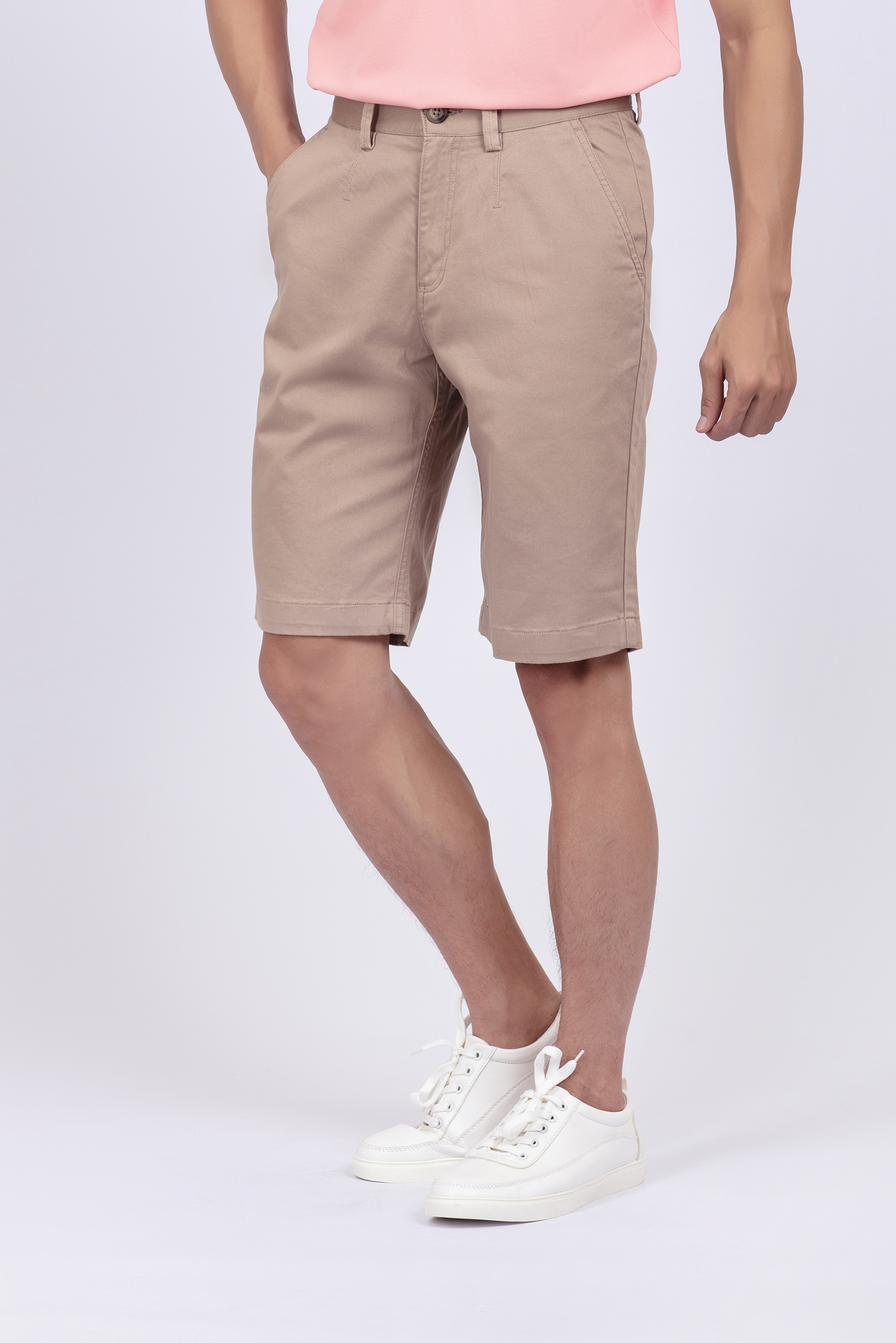 Quần Short nam màu khaki sáng