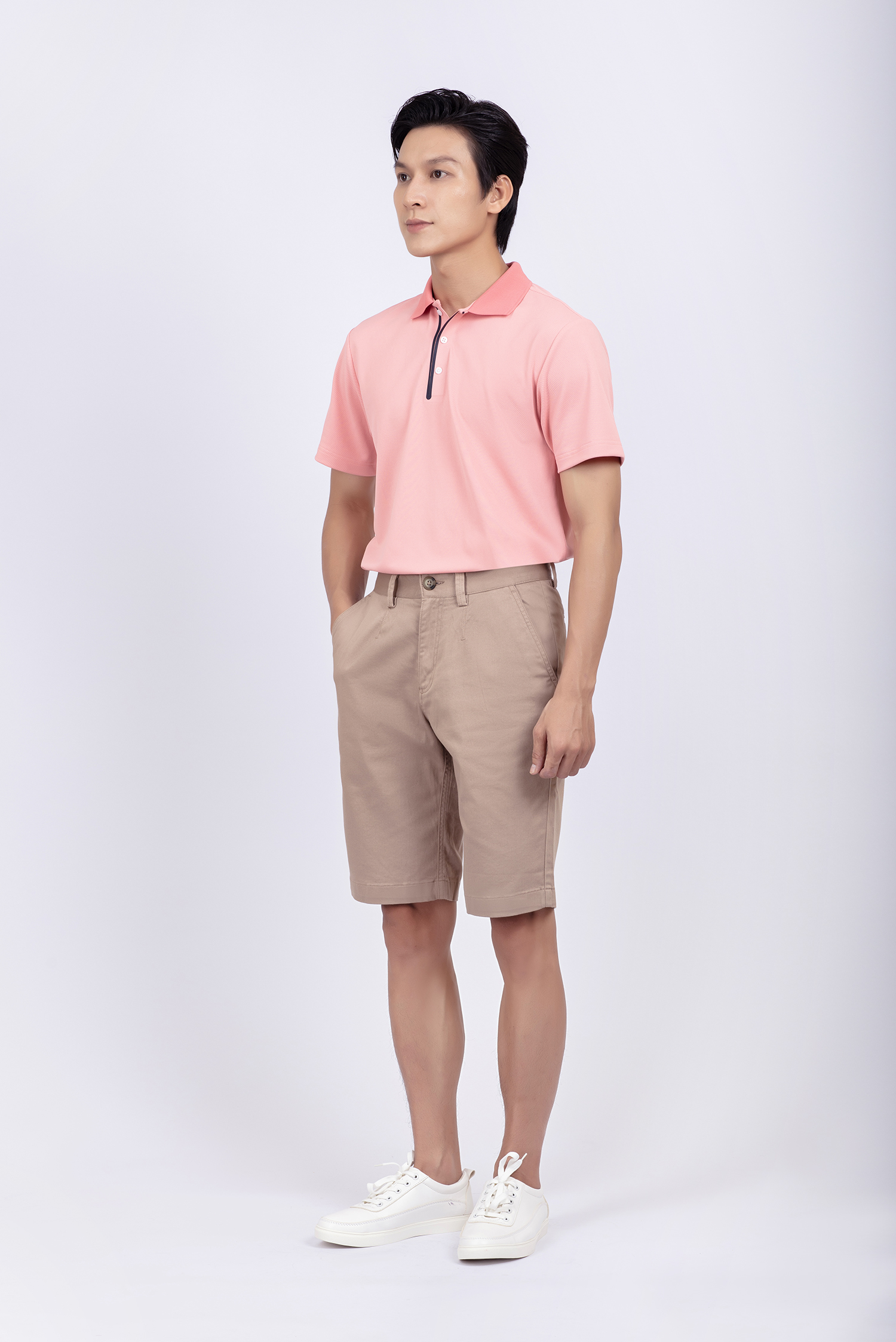 Quần Short nam màu khaki sáng