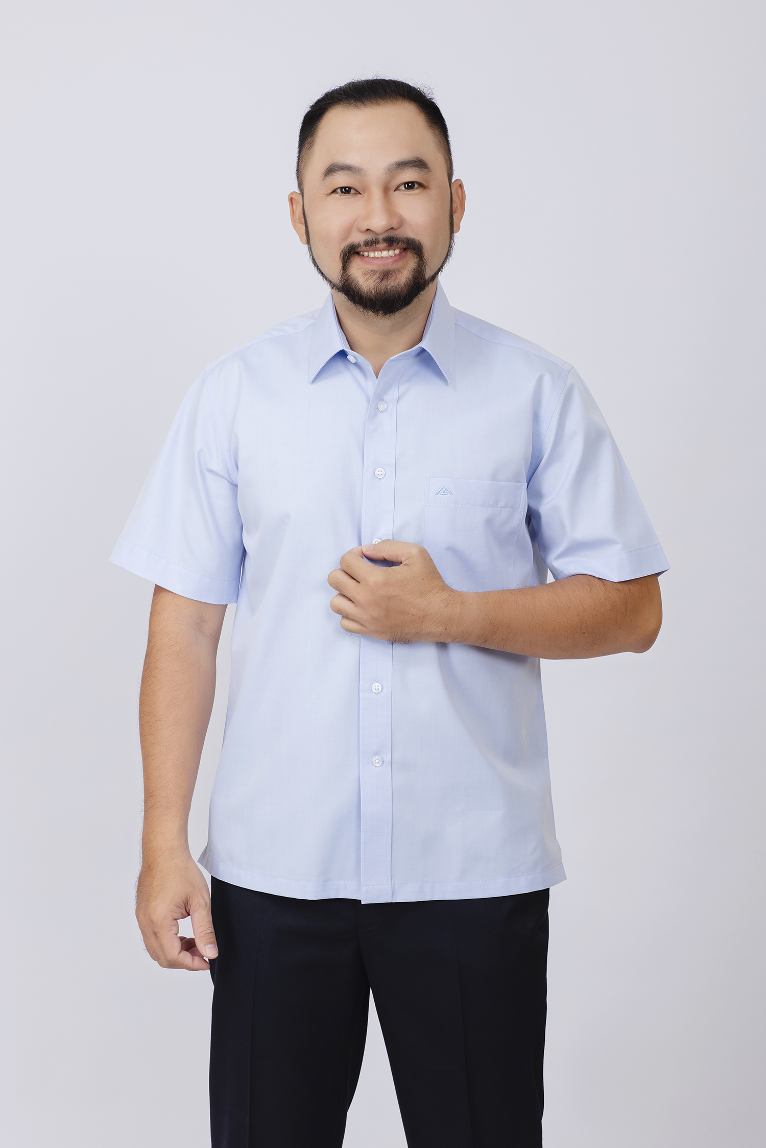  Sơ mi nam ngắn tay - Casual vạt ngang - Xanh nhạt Trơn 