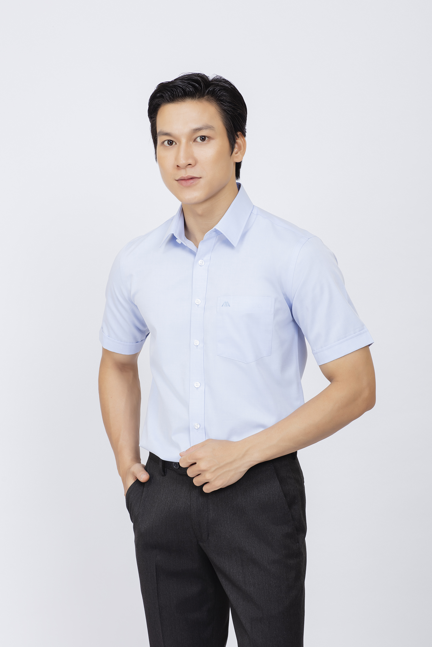 Sơ mi nam ngắn tay - Regular-Xanh nhạt Trơn 
