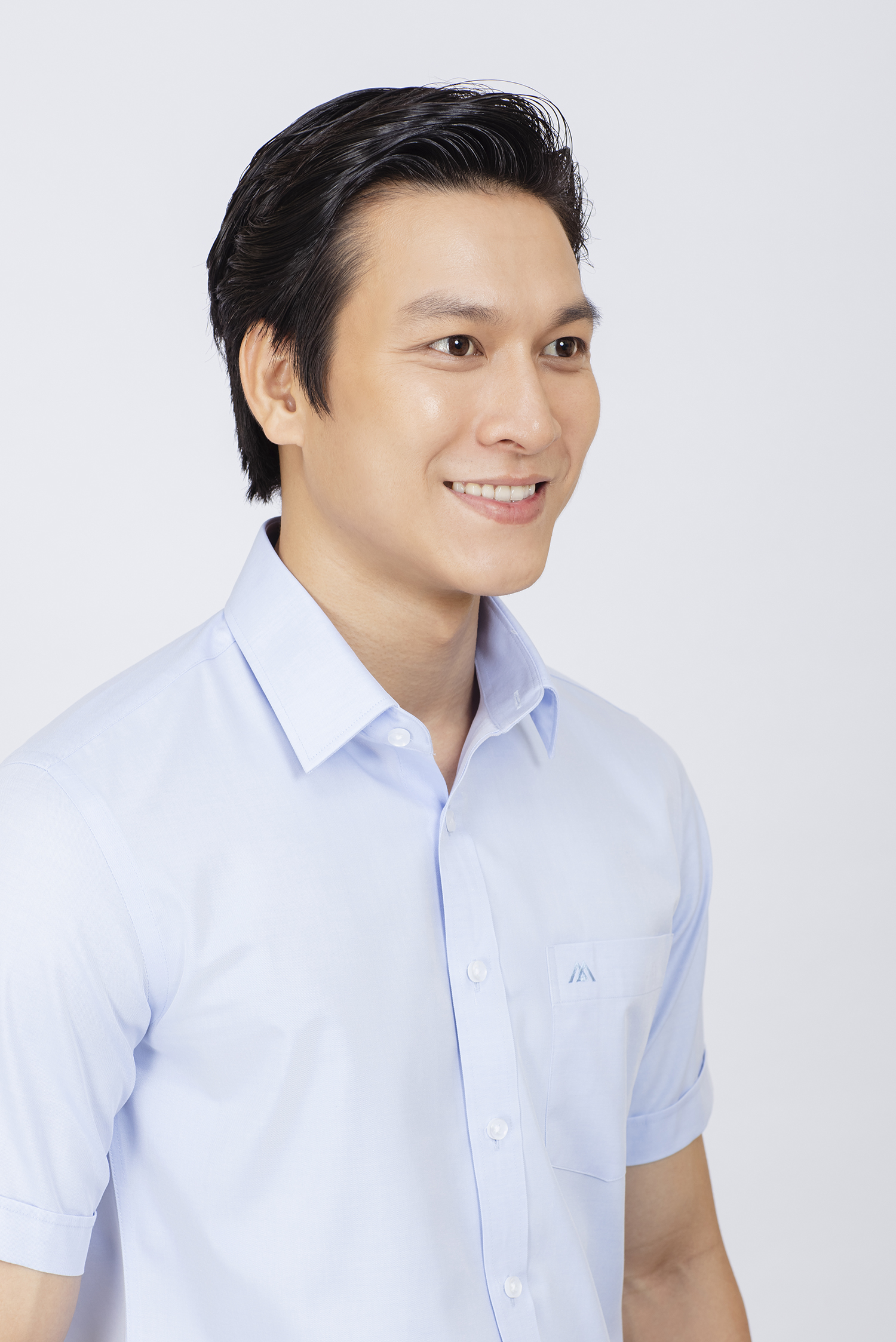 Sơ mi nam ngắn tay - Regular-Xanh nhạt Trơn 