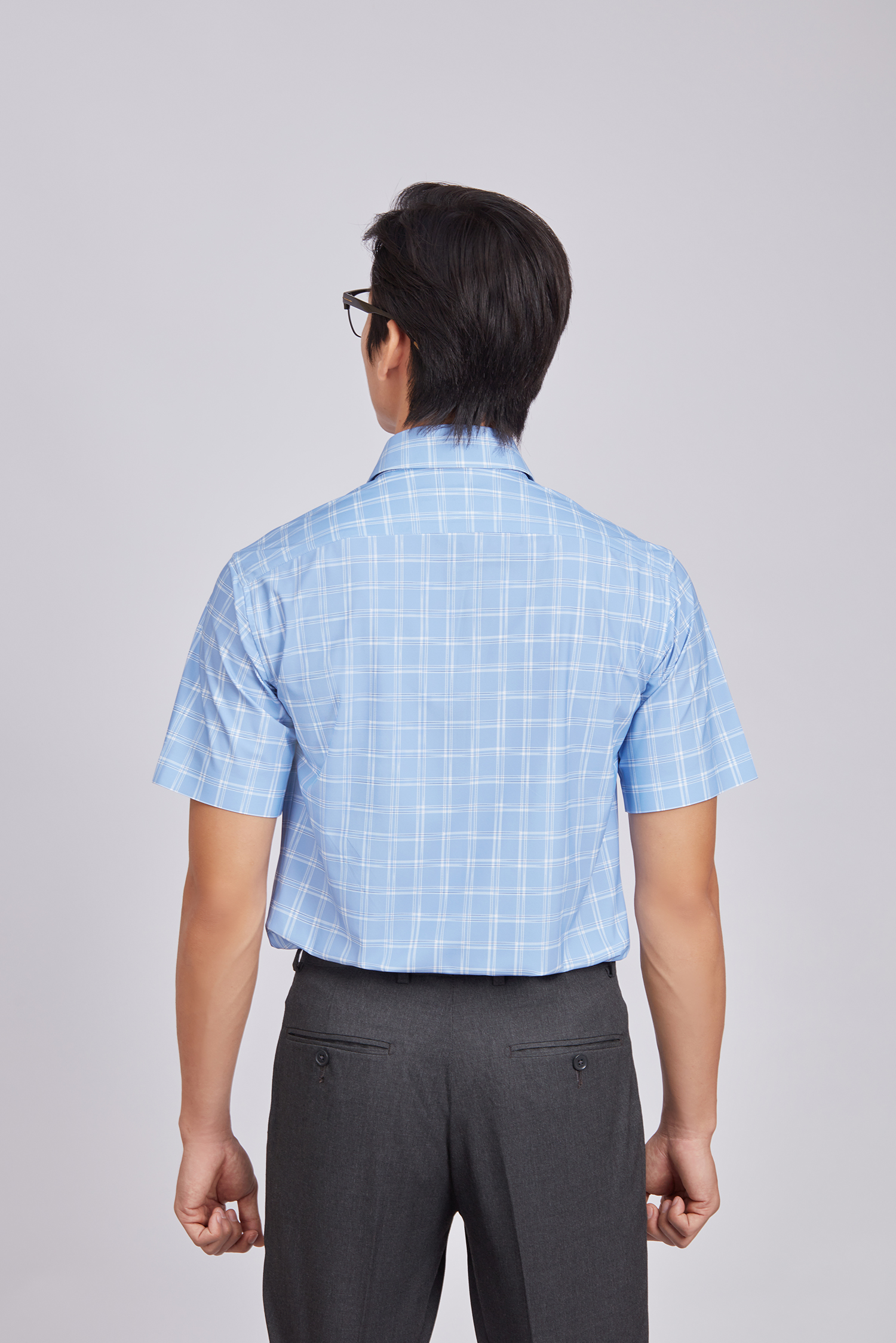  Sơ mi nam ngắn - Regular, vạt bầu ngắn, Màu xanh caro