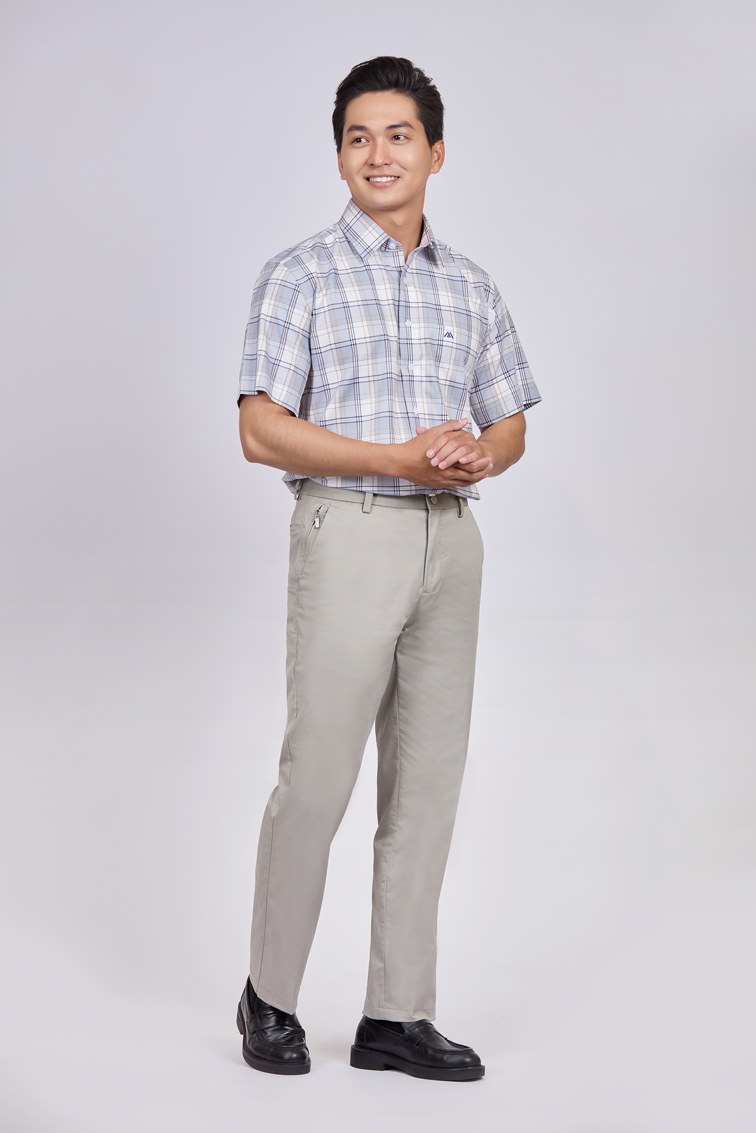 Quần kaki nam không ly - màu xám sáng