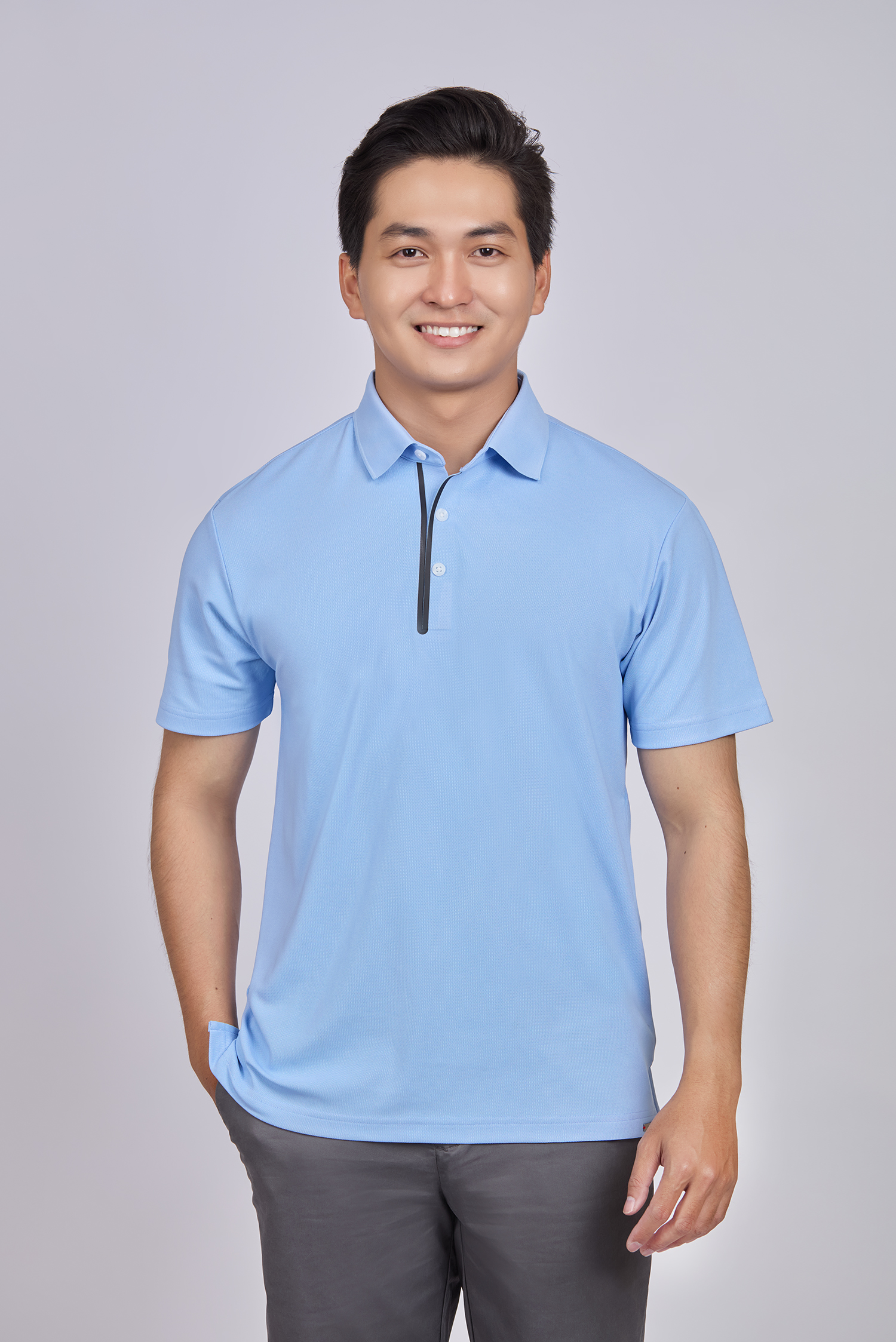 Áo thun nam màu xanh biển